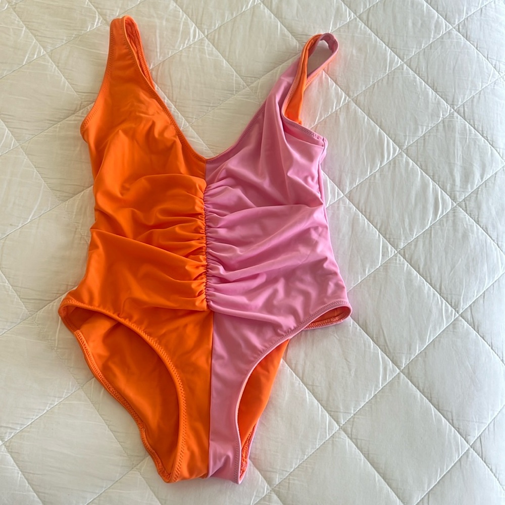 Solid&Striped One-Piece Swimsuit